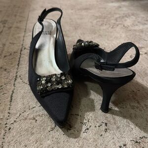 Like new Stuart Weitzman sling back heels